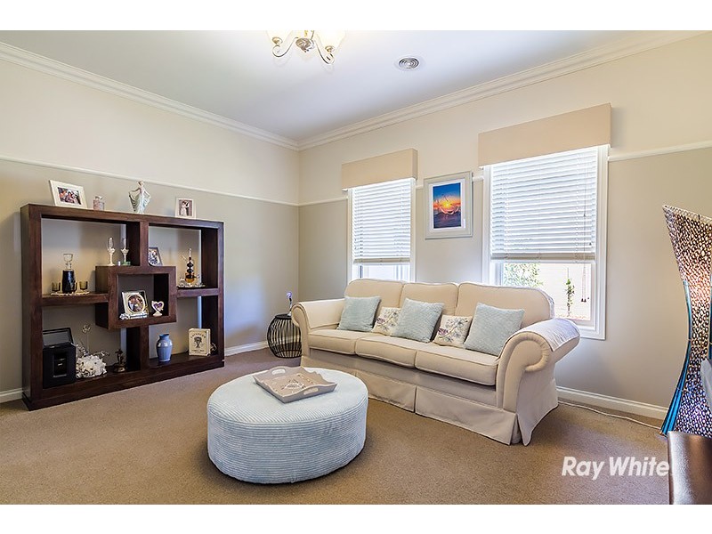11 Fortuna Crescent, Cranbourne West VIC 3977