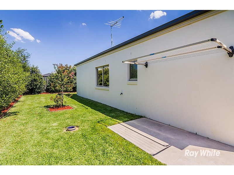 11 Fortuna Crescent, Cranbourne West VIC 3977