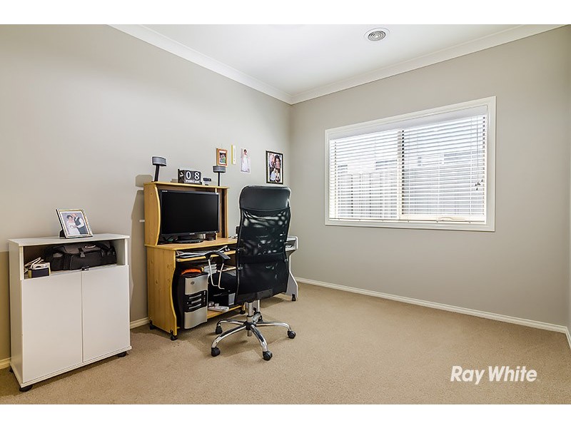 11 Fortuna Crescent, Cranbourne West VIC 3977