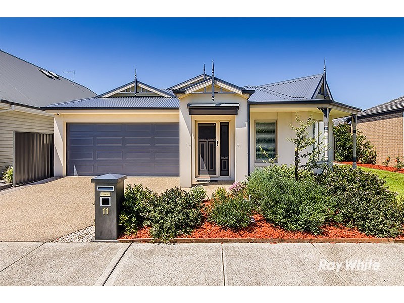 11 Fortuna Crescent, Cranbourne West VIC 3977