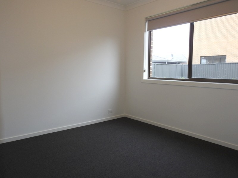 7 Almondbank Road, Cranbourne East VIC 3977