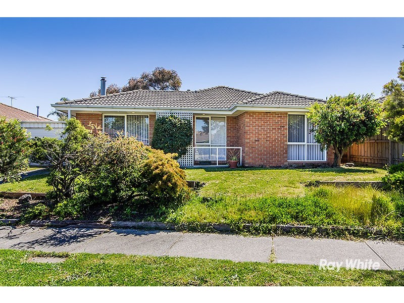 3 Godwin Crescent, Cranbourne North VIC 3977