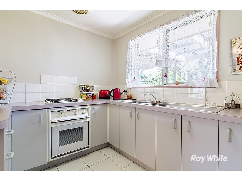 3 Godwin Crescent, Cranbourne North VIC 3977
