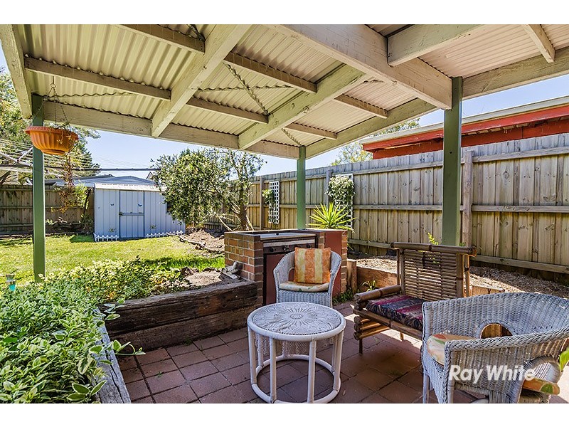 3 Godwin Crescent, Cranbourne North VIC 3977