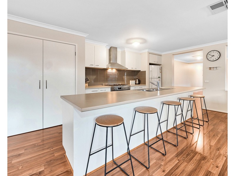 80 Glenelg Street, Clyde North VIC 3978