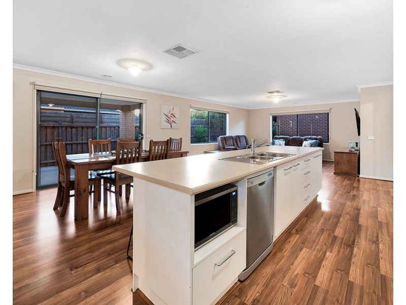 80 Glenelg Street, Clyde North VIC 3978