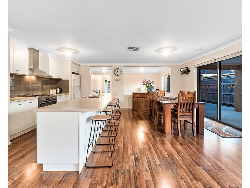 80 Glenelg Street, Clyde North VIC 3978