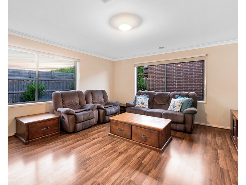 80 Glenelg Street, Clyde North VIC 3978