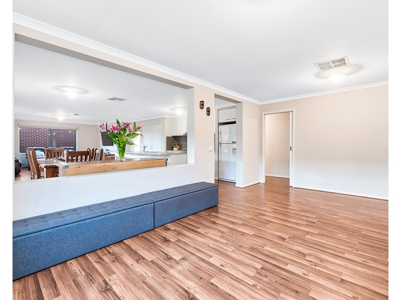 80 Glenelg Street, Clyde North VIC 3978