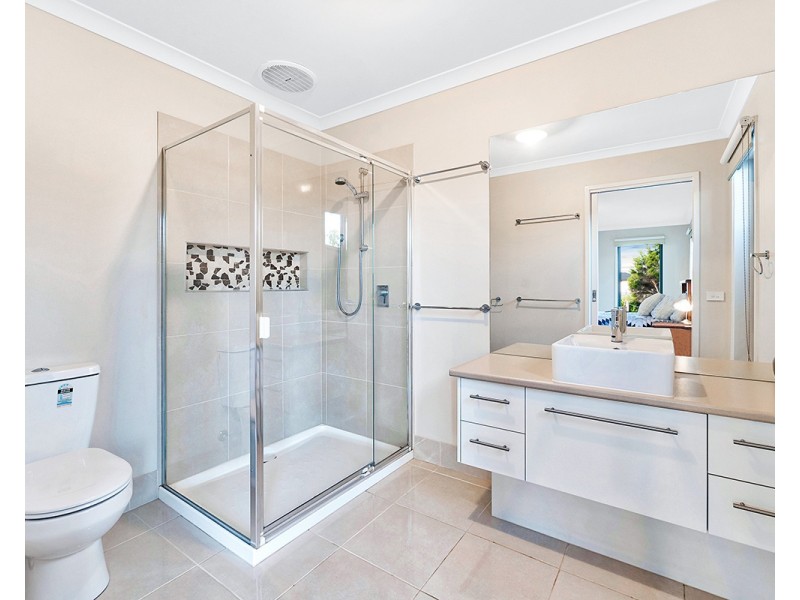 80 Glenelg Street, Clyde North VIC 3978