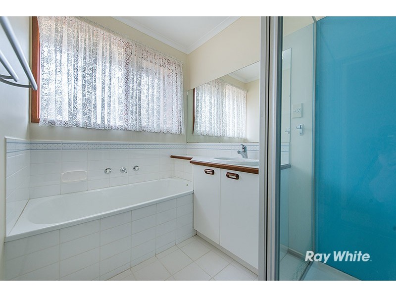 10 Conferta Court, Cranbourne West VIC 3977