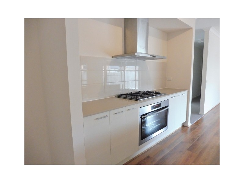 68 Nelson Street, Cranbourne East VIC 3977