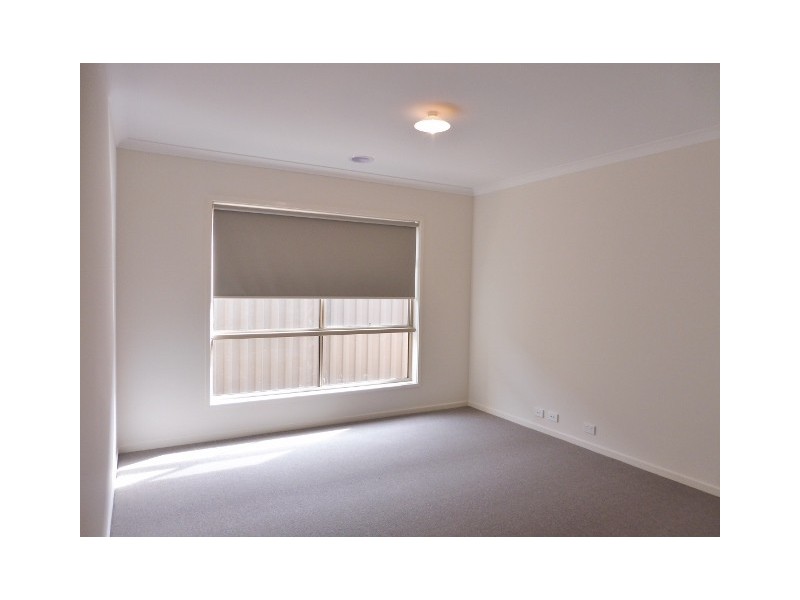 68 Nelson Street, Cranbourne East VIC 3977