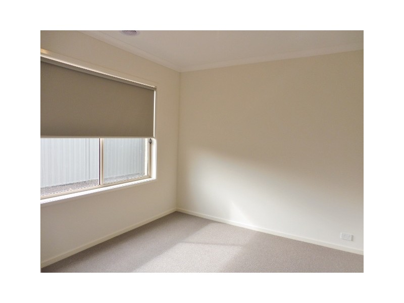 68 Nelson Street, Cranbourne East VIC 3977