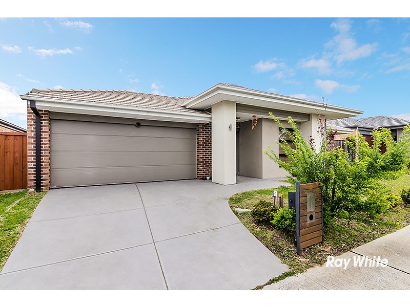 9 Livida Circuit, Lyndhurst VIC 3975