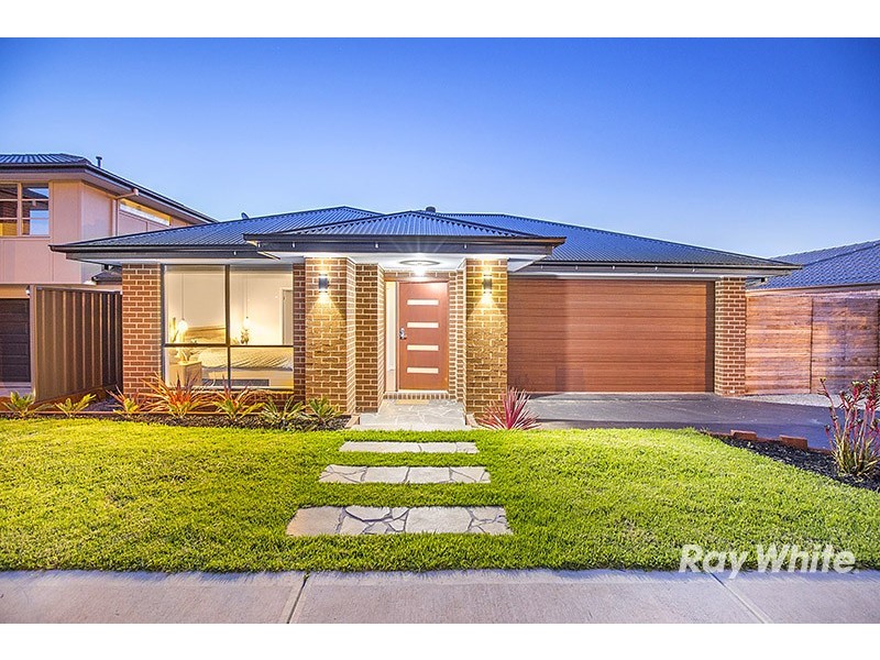 42 Asteria Crescent, Cranbourne West VIC 3977