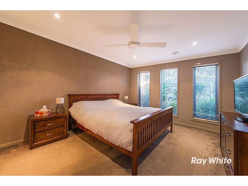4 Rocky Street, Cranbourne East VIC 3977