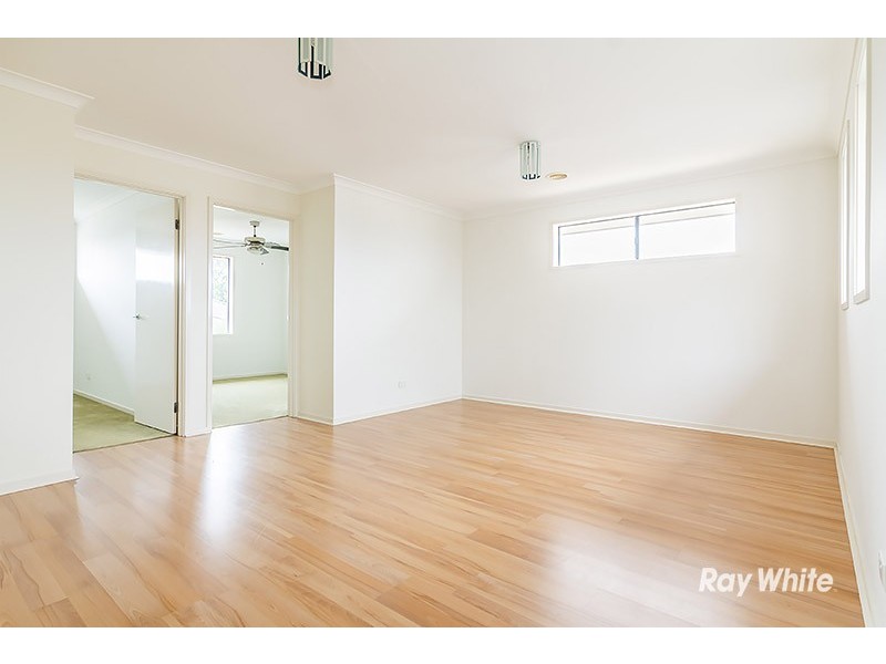 6 Blue Peppermint Court, Lyndhurst VIC 3975