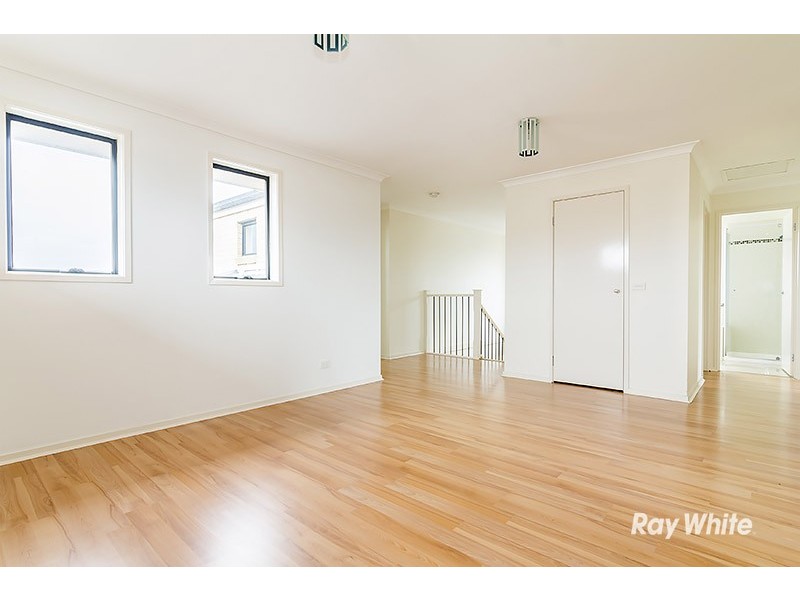 6 Blue Peppermint Court, Lyndhurst VIC 3975