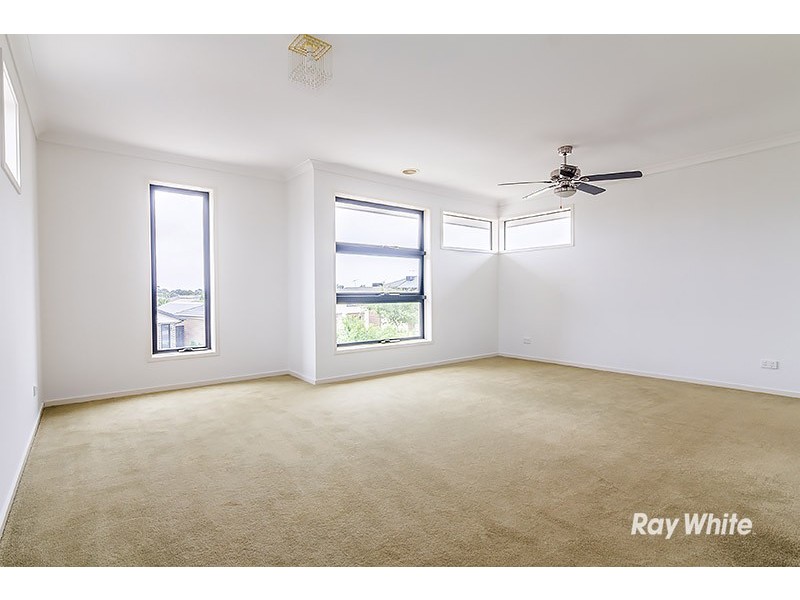 6 Blue Peppermint Court, Lyndhurst VIC 3975