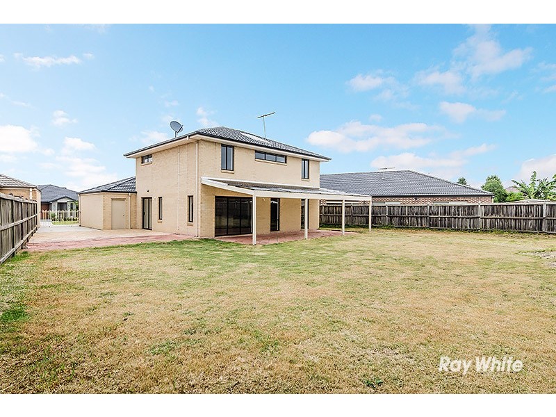 6 Blue Peppermint Court, Lyndhurst VIC 3975