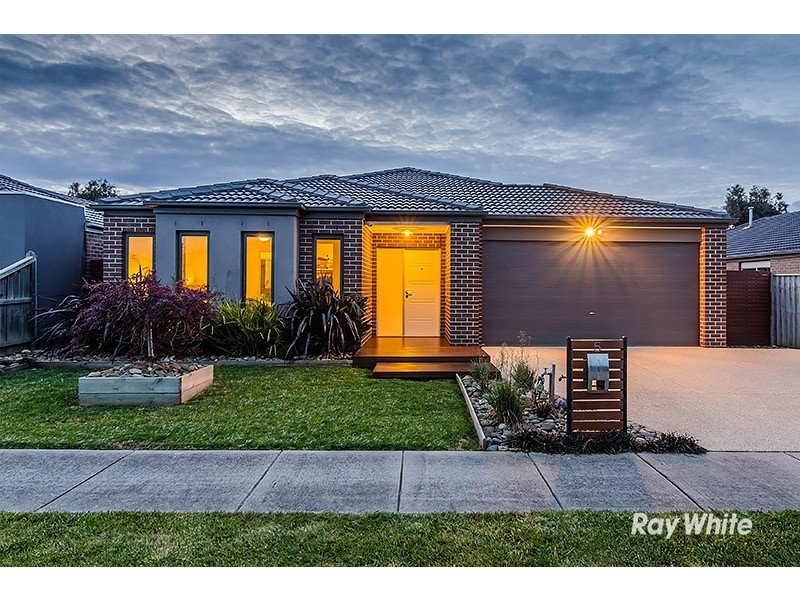 5 Brockman Street, Cranbourne East VIC 3977