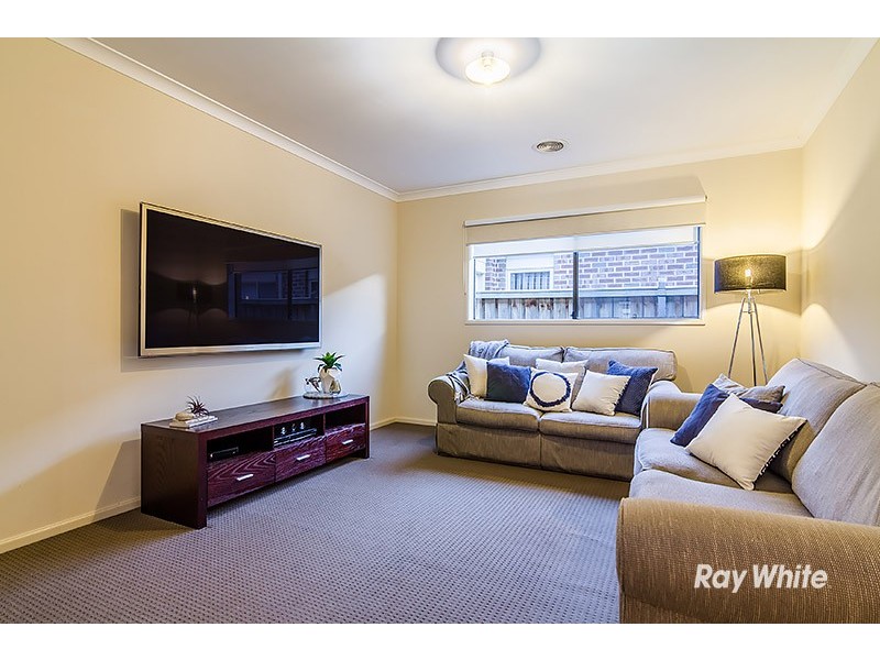 5 Brockman Street, Cranbourne East VIC 3977