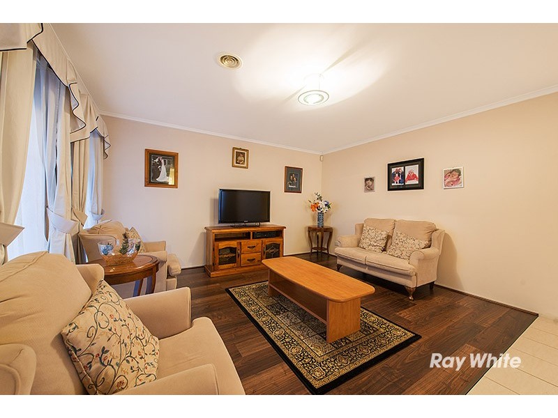 10 Yoni Court, Hallam VIC 3803