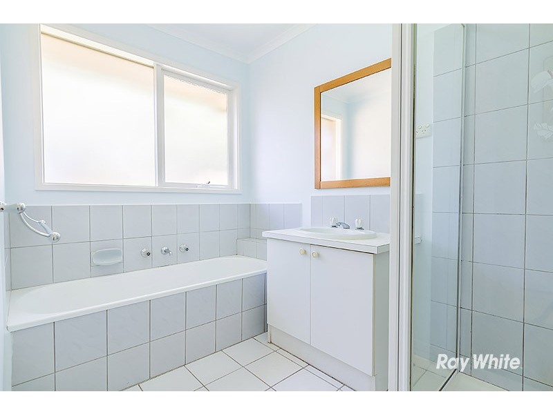 7 Cherryplum Court, Cranbourne North VIC 3977