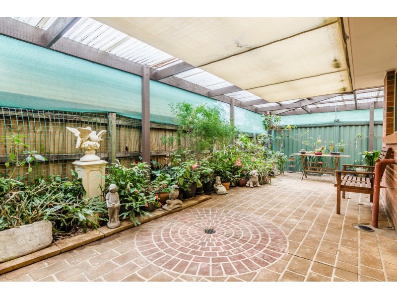 15 Bellarine Drive, Cranbourne VIC 3977