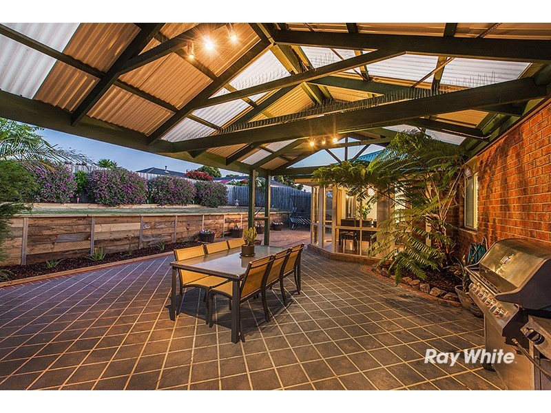 15 McDonald Street, Skye VIC 3977