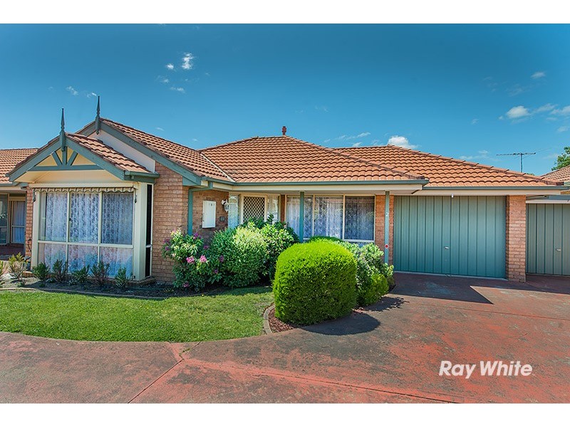 2/15-17 Lyall Street, Cranbourne VIC 3977