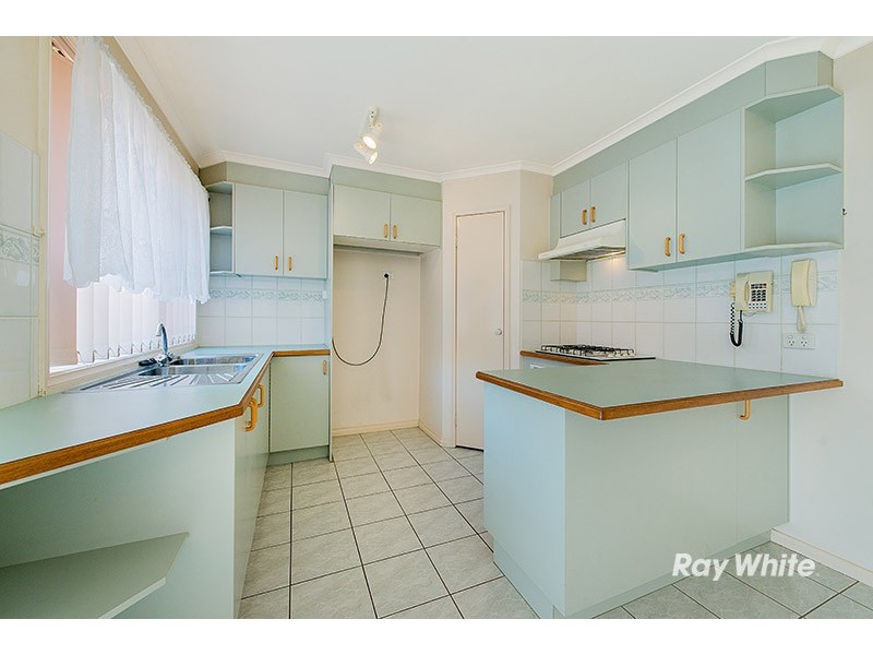 2/15-17 Lyall Street, Cranbourne VIC 3977