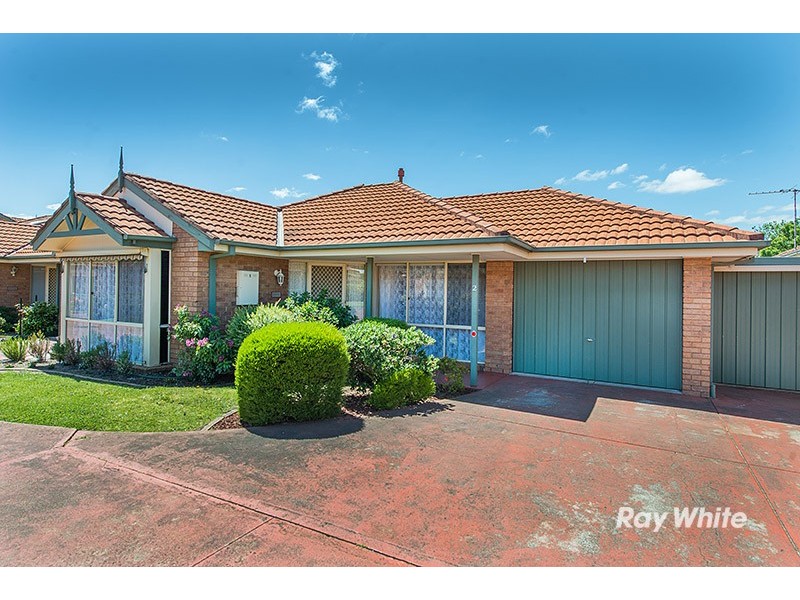 2/15-17 Lyall Street, Cranbourne VIC 3977