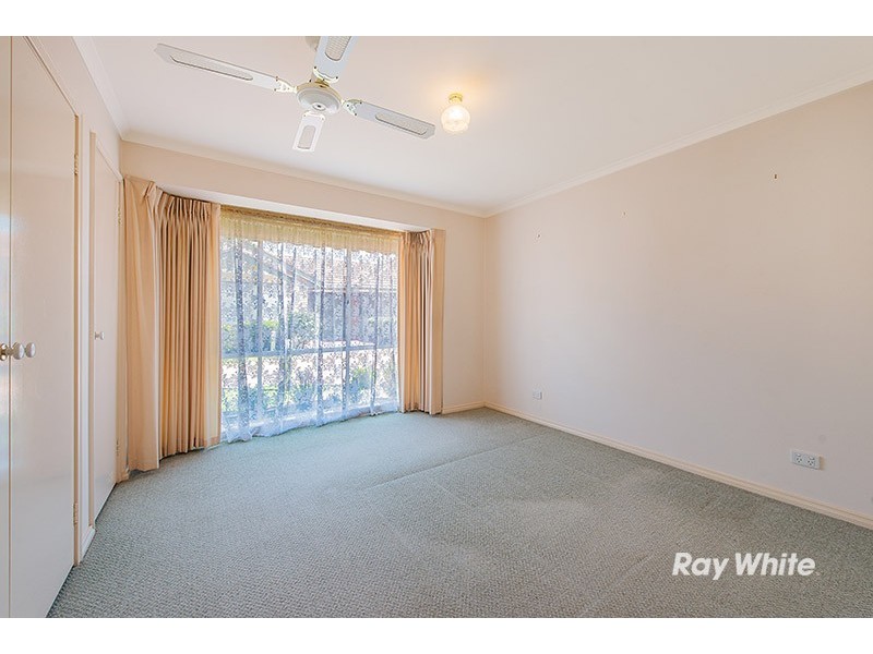 2/15-17 Lyall Street, Cranbourne VIC 3977