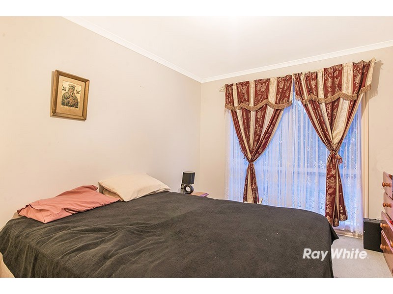 2/14 Duff Street, Cranbourne VIC 3977