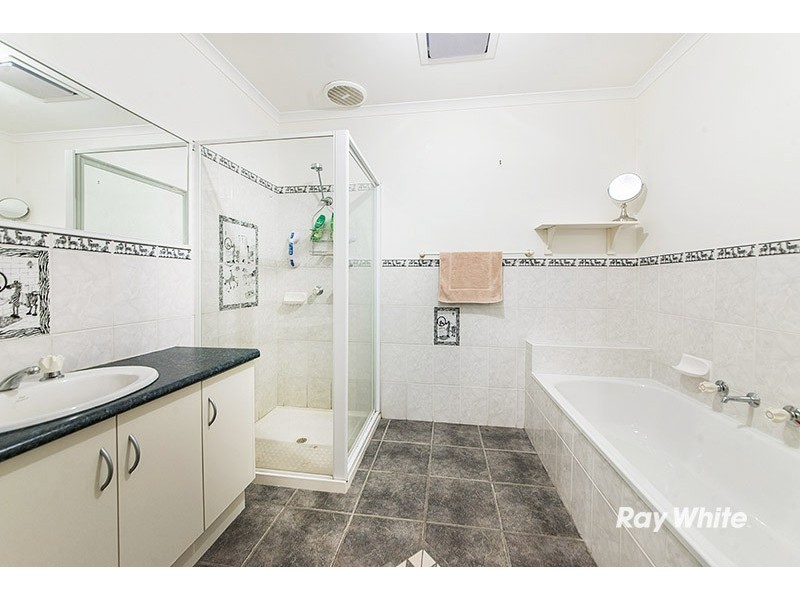 2/14 Duff Street, Cranbourne VIC 3977