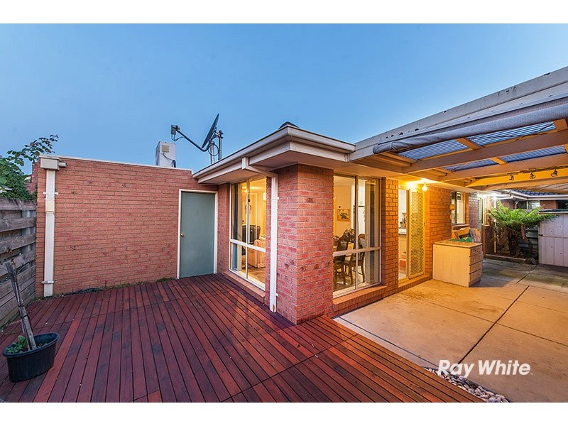 2/14 Duff Street, Cranbourne VIC 3977