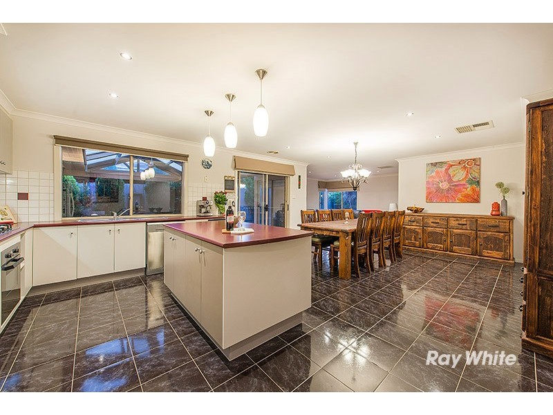 66 Ferndown Drive, Cranbourne VIC 3977