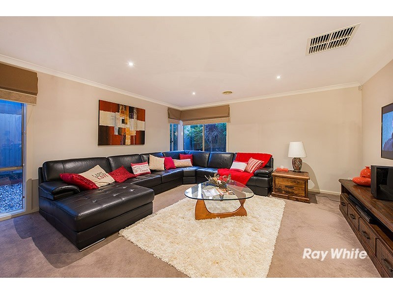 66 Ferndown Drive, Cranbourne VIC 3977