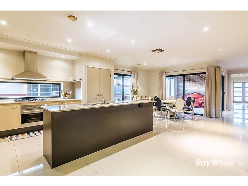 6 Wild Sage Court, Lyndhurst VIC 3975