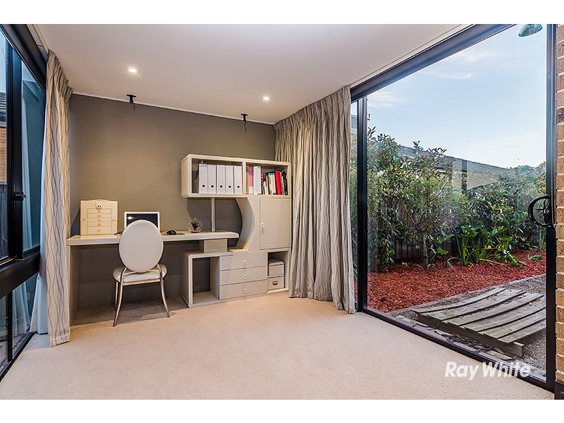 6 Wild Sage Court, Lyndhurst VIC 3975