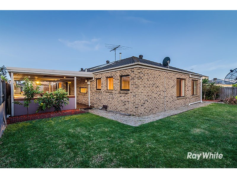 6 Wild Sage Court, Lyndhurst VIC 3975
