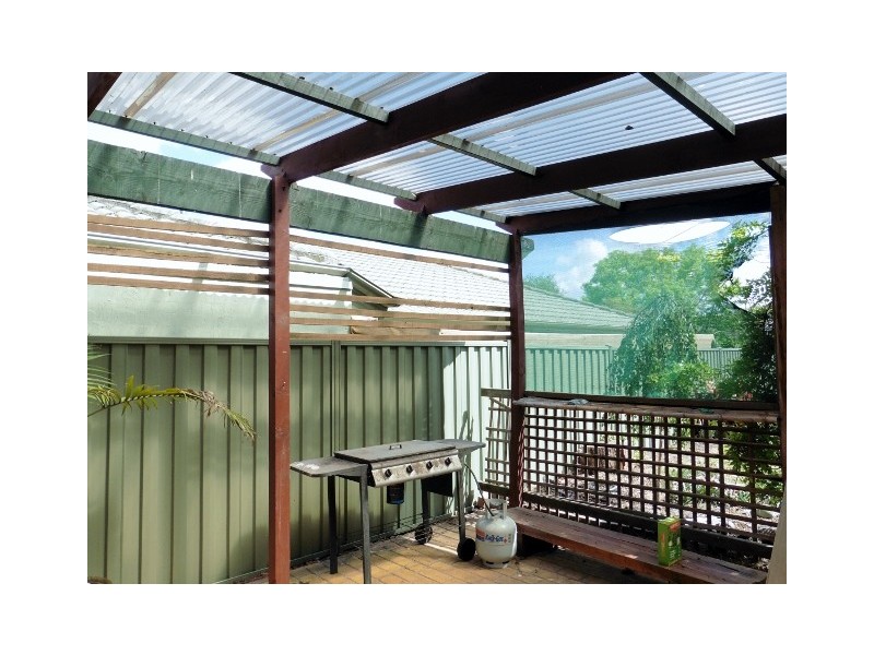 1 Walnut Court, Cranbourne North VIC 3977