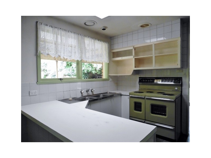 19 Collison Road, Cranbourne East VIC 3977