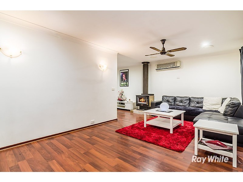 14 Ferncroft Court, Cranbourne North VIC 3977