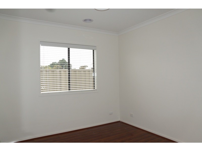 22 Chorus Way, Cranbourne East VIC 3977