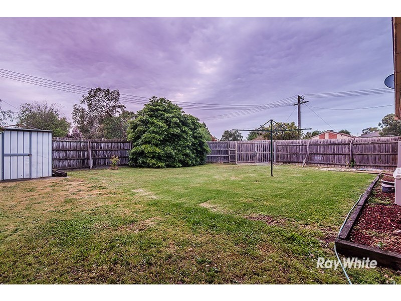 5 Beth Court, Hampton Park VIC 3976