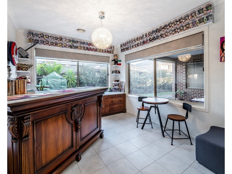 5 Caribbean Pine Court, Lyndhurst VIC 3975