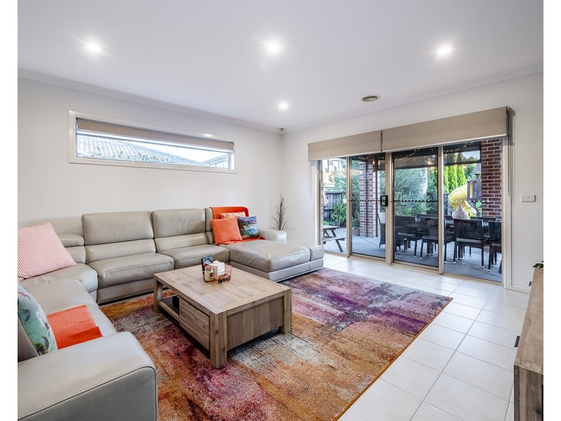 5 Caribbean Pine Court, Lyndhurst VIC 3975